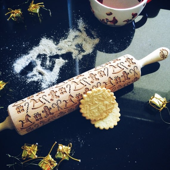 christmas themed rolling pin 