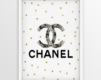 Items similar to Glitter Chanel Nr. 5 