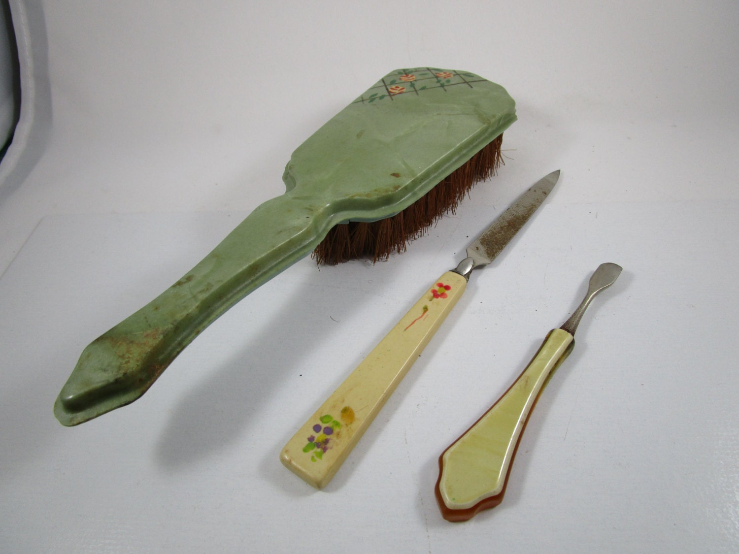 Vintage dresser set Bakelite 1940s brush nail file