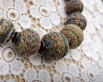 Handmade Poppy Rubber Band by Jugaad