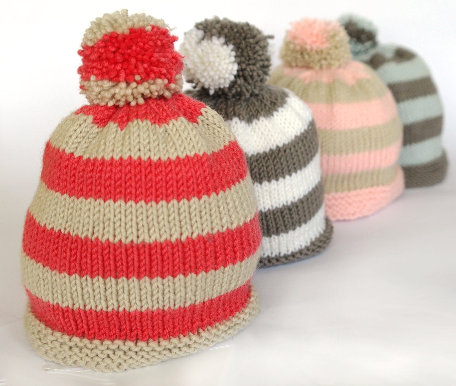 Easy baby hat knitting pattern / Baby bobble hat / Pompom hat / Stripey baby ...
