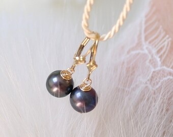 9mm freshwater pearl earrings Yellow Gold Freshwater Pearl Earrings Yellow gold