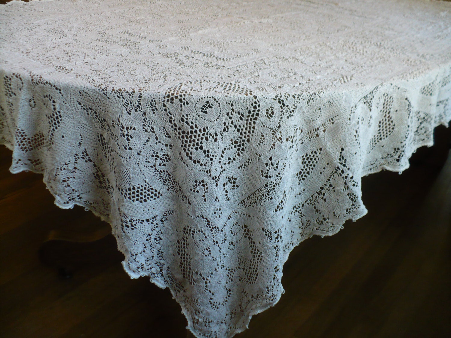 Vintage Quaker Lace Table Cloth No 7720 ivory 57 x