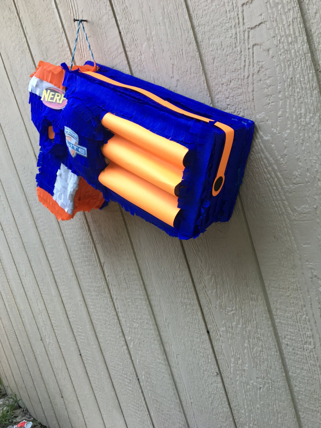 Gun pinata gun birthday theme inspirated on nerf gun pinata