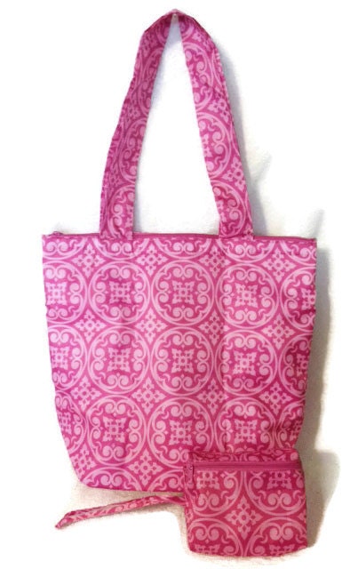 monogrammed insulated wine tote