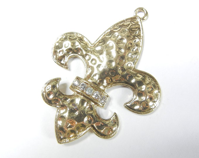 Hammered Fleur de Lis Band of Rhinestones Pendant Gold-tone