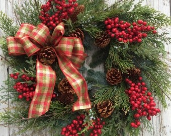 Christmas Berry Wreath, Large Christmas Berry Wreath for Door, Outdoor Holiday Wreath, Artificial Pine Wreaths for Christmas