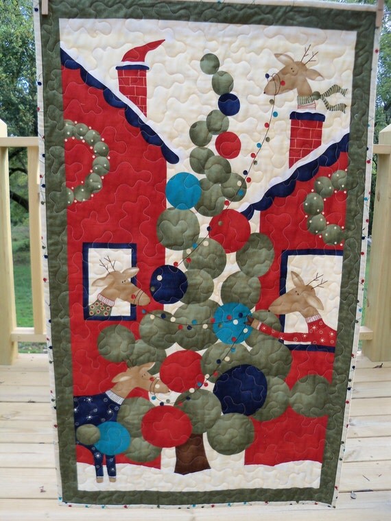 Christmas Holiday Wall Hanging Quilt Door Banner Reindeer