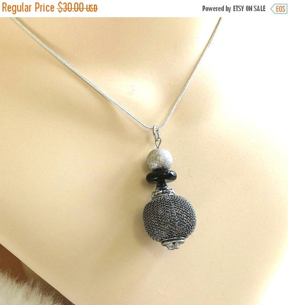 Vintage 925 Sterling Silver Pendant Necklace by MyVintageJewels