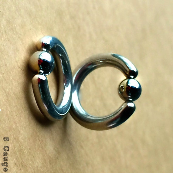 8 gauge captive bead ring