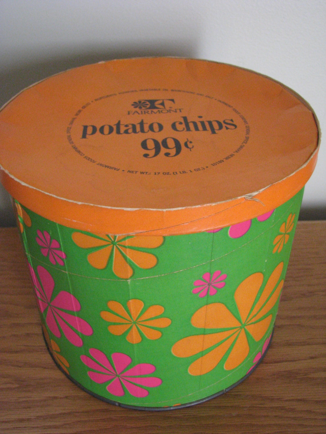 Vintage Fairmont Potato Chips Cardboard Container Can Groovy
