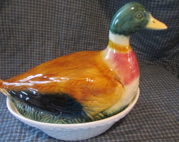 Mallard Duck Serving Dish, Casserole or Meat Coverd Serving Dish Bowl, Holiday Covered Dish, Animal Covered Serving Dish, Fowl Serving Dish
