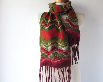 Felted scarf, Chevron green red felt scarf, warm winter scarf, nuno felted scarf wool shawl, women felt shawl by Galafilc
