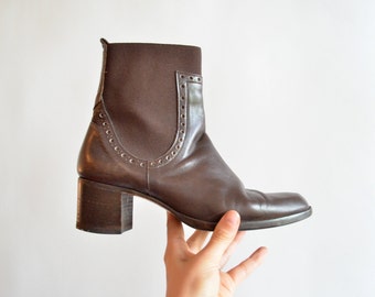 Vintage 1990s CHELSEA leather ankle boots / 6