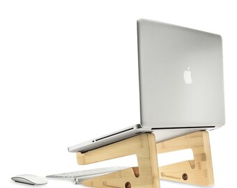 Ergonomic laptop stand for your workspace in high quality natural bamboo wood: check out this great elegant and portable design