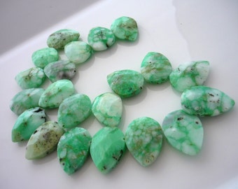 Chrysoprase faceted pear briolettes bottom drilled 25mm x 17mm 1/2 strand