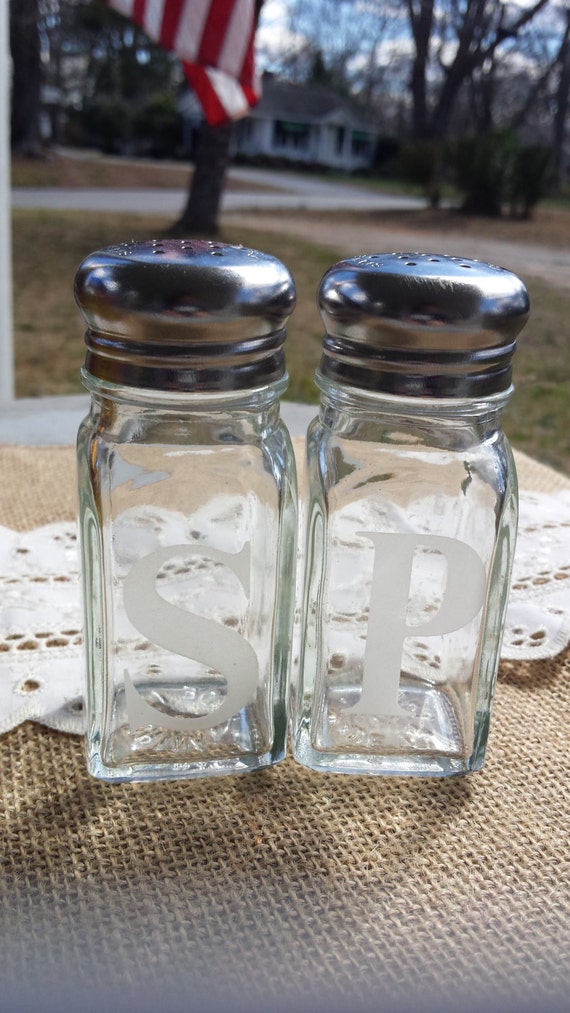 Engraved salt and pepper shakers personalized salt and pepper