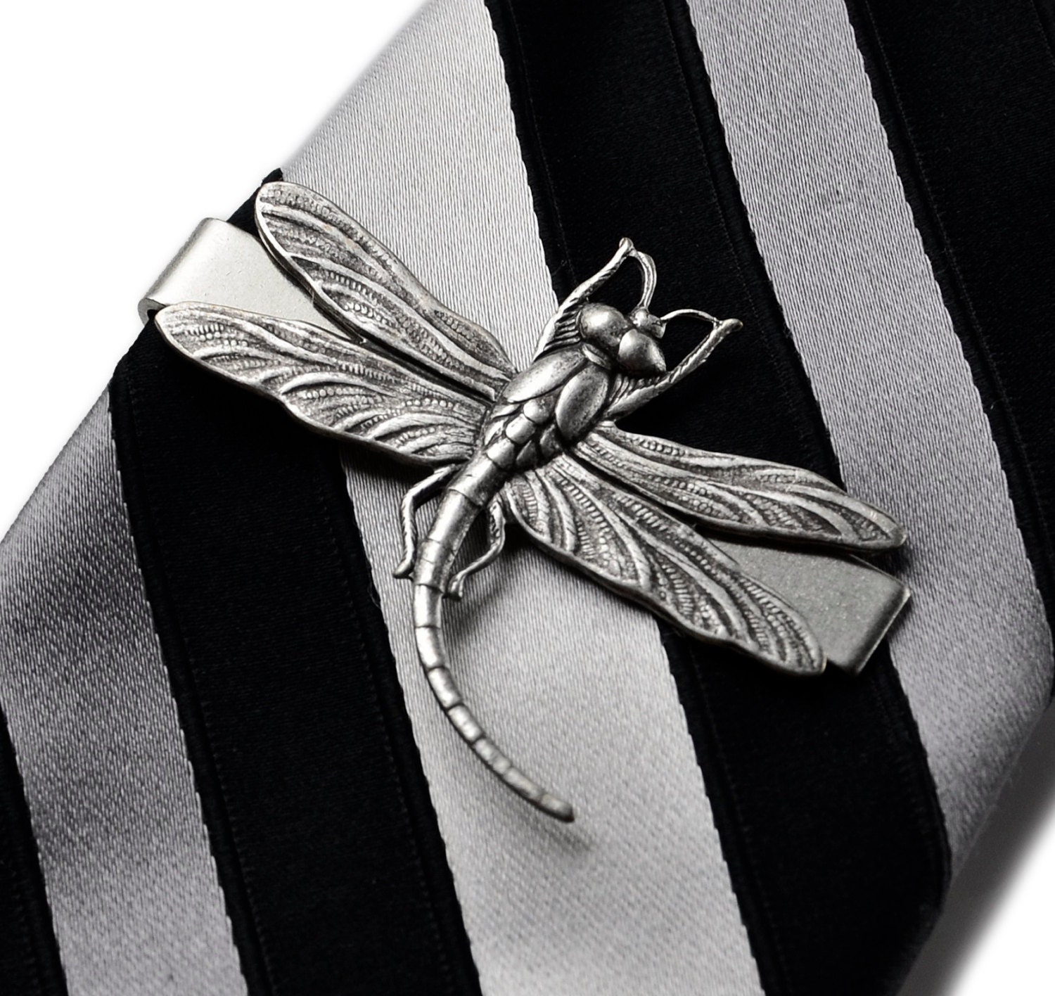 clasp tie