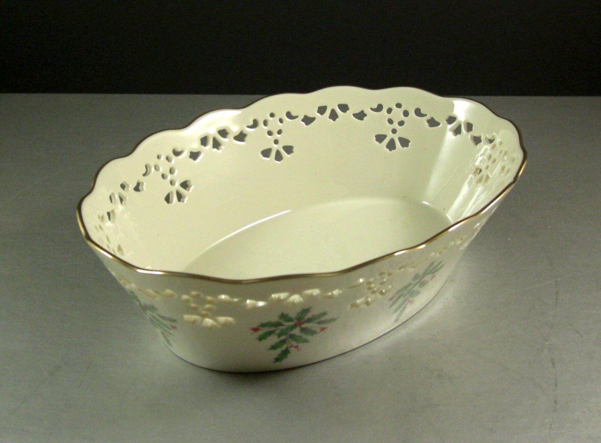 Lenox Holiday 9 Inch Pierced Oval Bowl / Holly Berries
