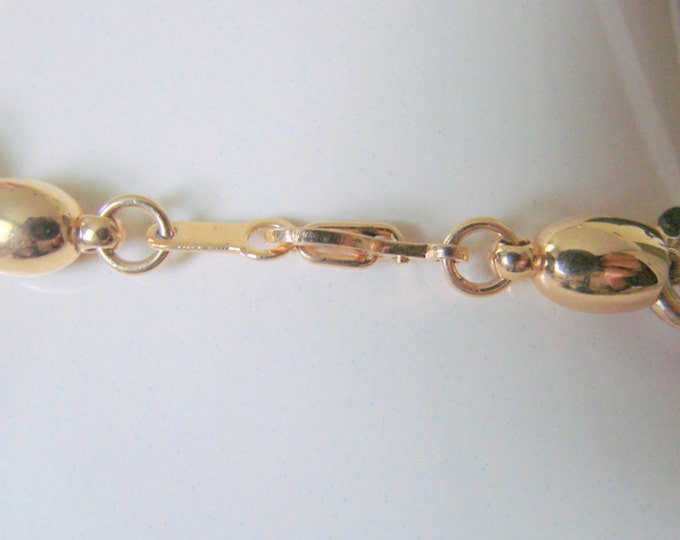 1980s Retro Goldtone Simulated Pearl Necklace / Vintage Jewelry / Jewellery