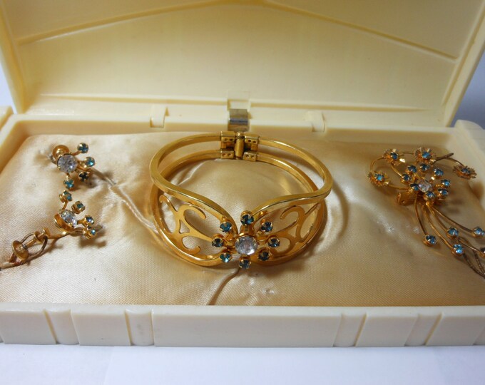 Bugbee and Niles parure, 1940s aqua and clear rhinestone bracelet, earrings and brooch pendant combo set, in original presentation box