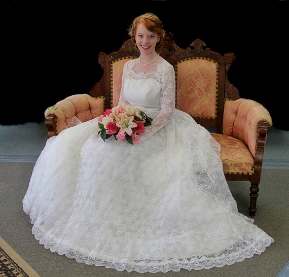 50s 60s Wedding Dress Tulle Petticoat Lace Crystal Pleating