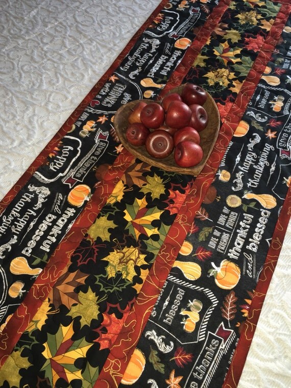 quilted-table-runner-with-autumn-colored-leaves-fall-table-runner-patterns-fall-quilt-patterns