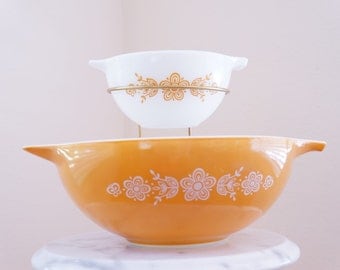 Super Chip & Dip Bowl by Pyrex -- Awesome Cool Party Set with Butterfly Gold Pattern -- Golden Pyrex Serving Bowls