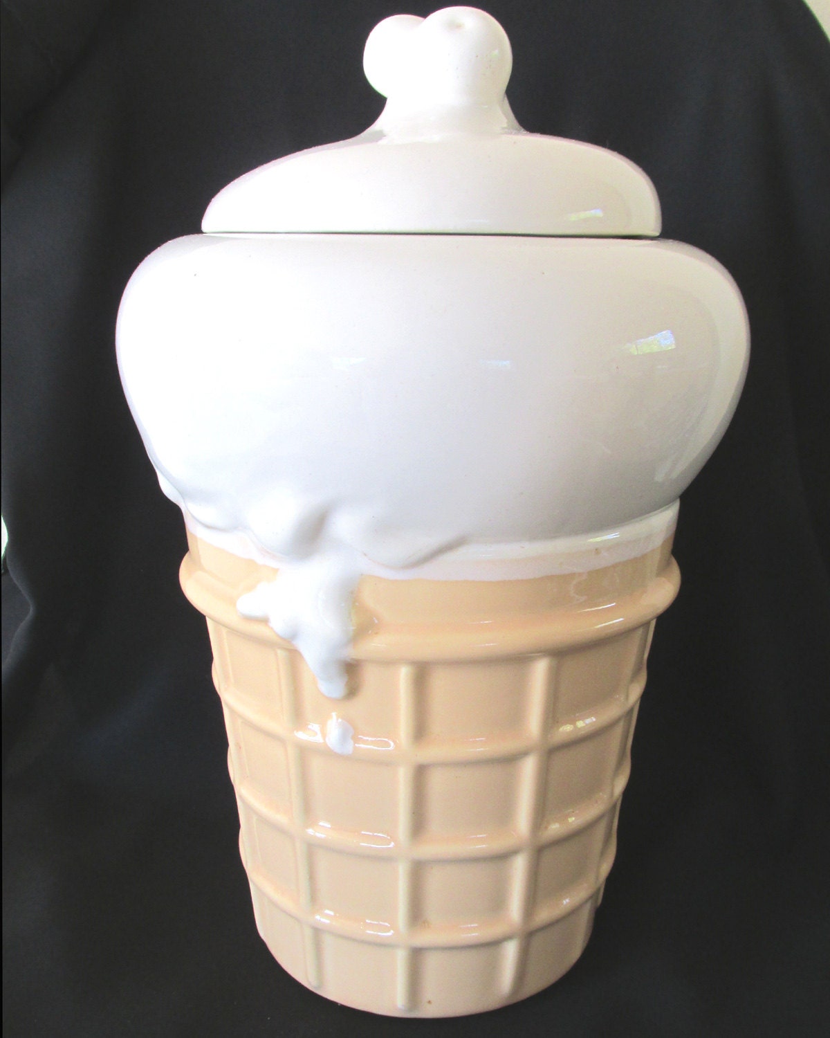 Vintage Ice Cream cone cookie jar