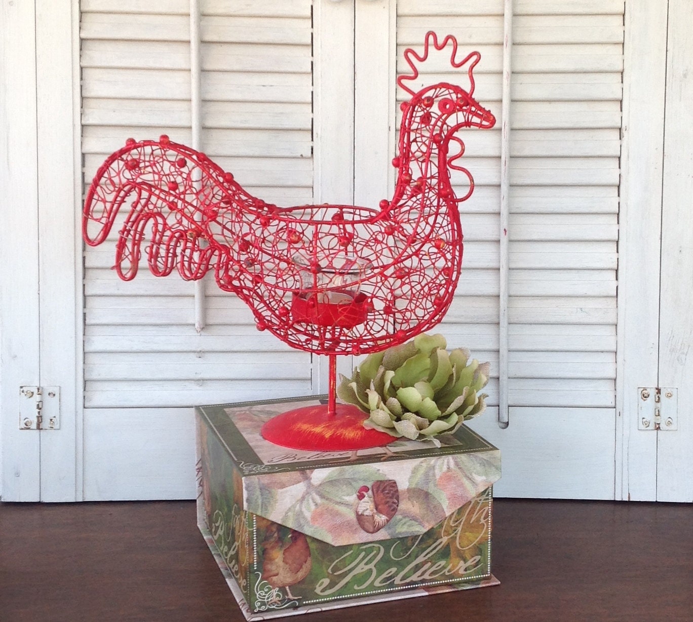 Looped & Twisted Metal Rooster Candle Holder / Red French