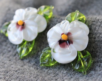 Lampwork Beads, Handmade Pansy Beads - 1 pc, Lampwork Glass, Pansy Flower, Glass Beads, Floral Lampwork, Lampwork Flower, Pansy,Glass Flower