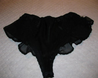 Vintage Eatons black lace trim lingerie panties