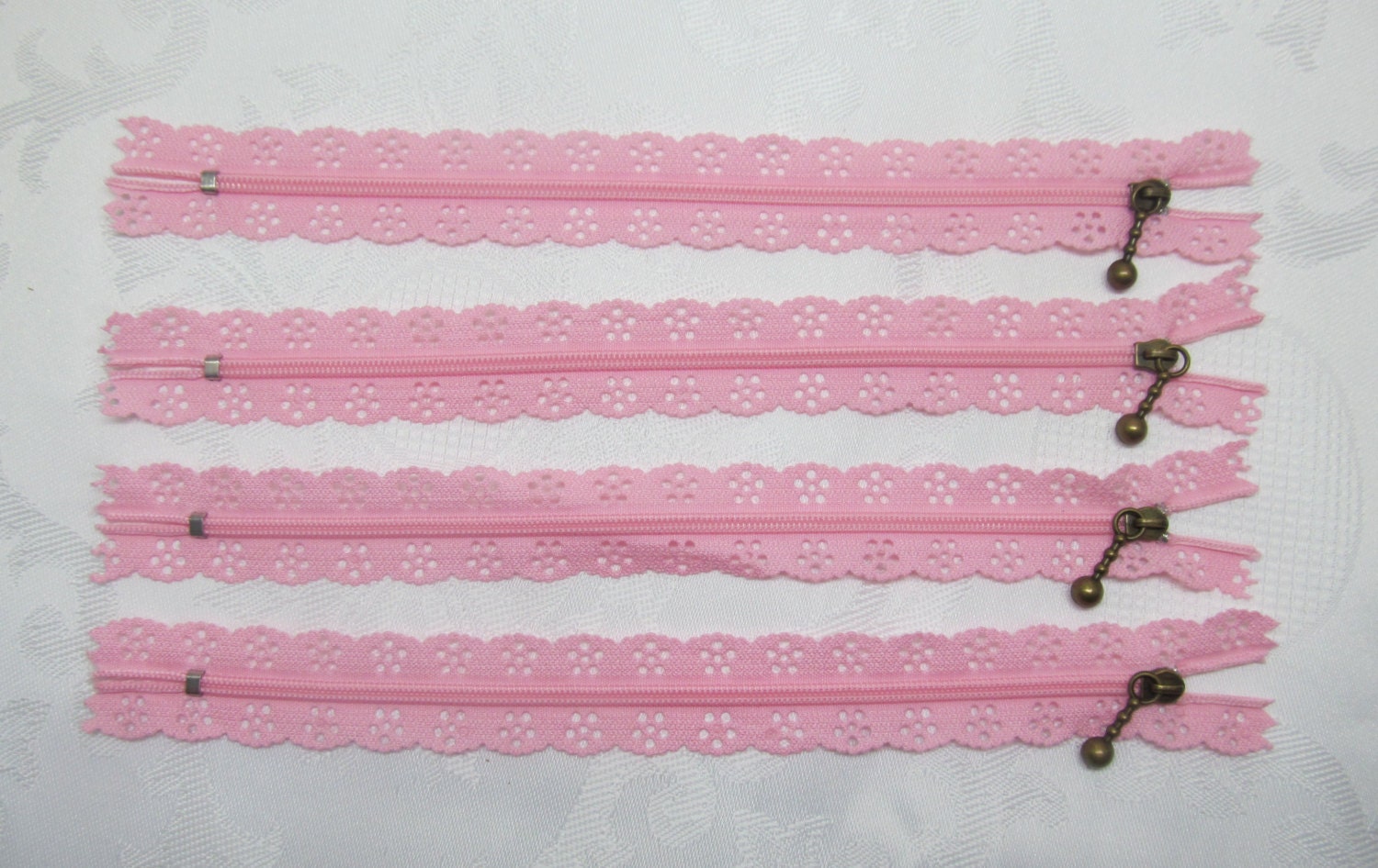 zipper lace