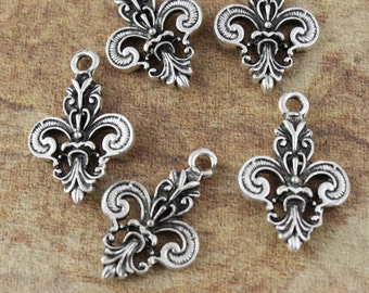 10 Fleur De Lis Charms Fleur De Lis Pendants Antiqued Silver Tone Double Sided 16 x 20 mm