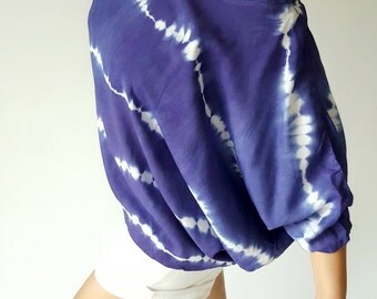 BL00 Natural Indigo Blouse dyed, Shibori blouse, tie dye boho tshirt Indigo Shibori dress Shibori tie dye // beach cover up