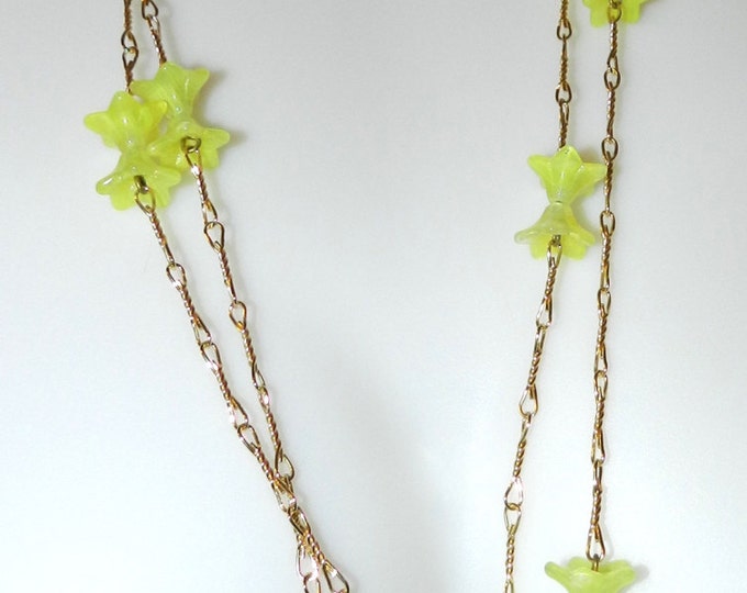 Yellow Flower Celluloid Necklace Earrings Set, West Germany Necklace Earrings Set, Costume Jewelry, Vintage Necklace Earrings