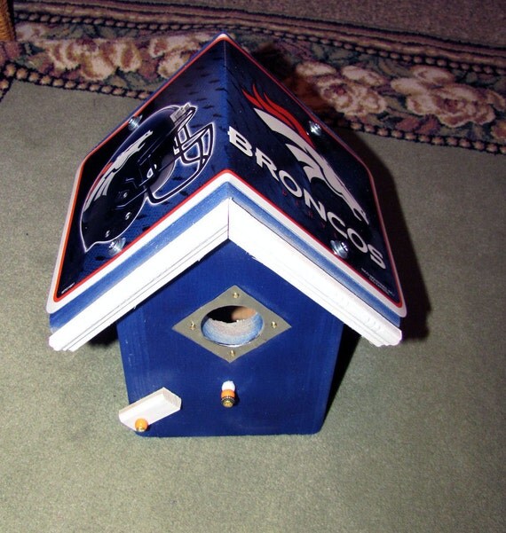 Items similar to Denver Broncos Licensed NFL License Plate Birdhouse