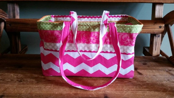 diaper bag with lots of compartments