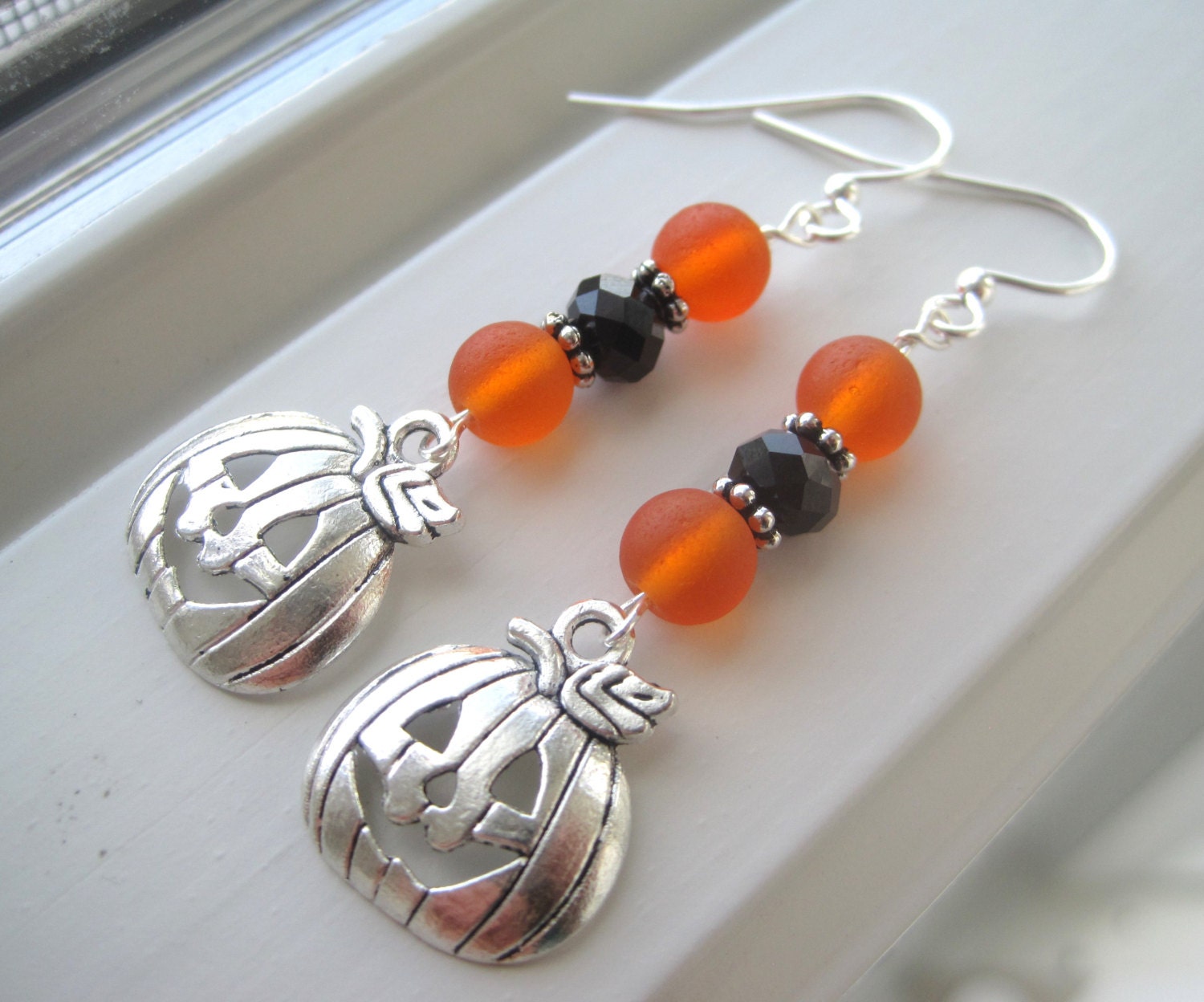 Halloween jewelry canada