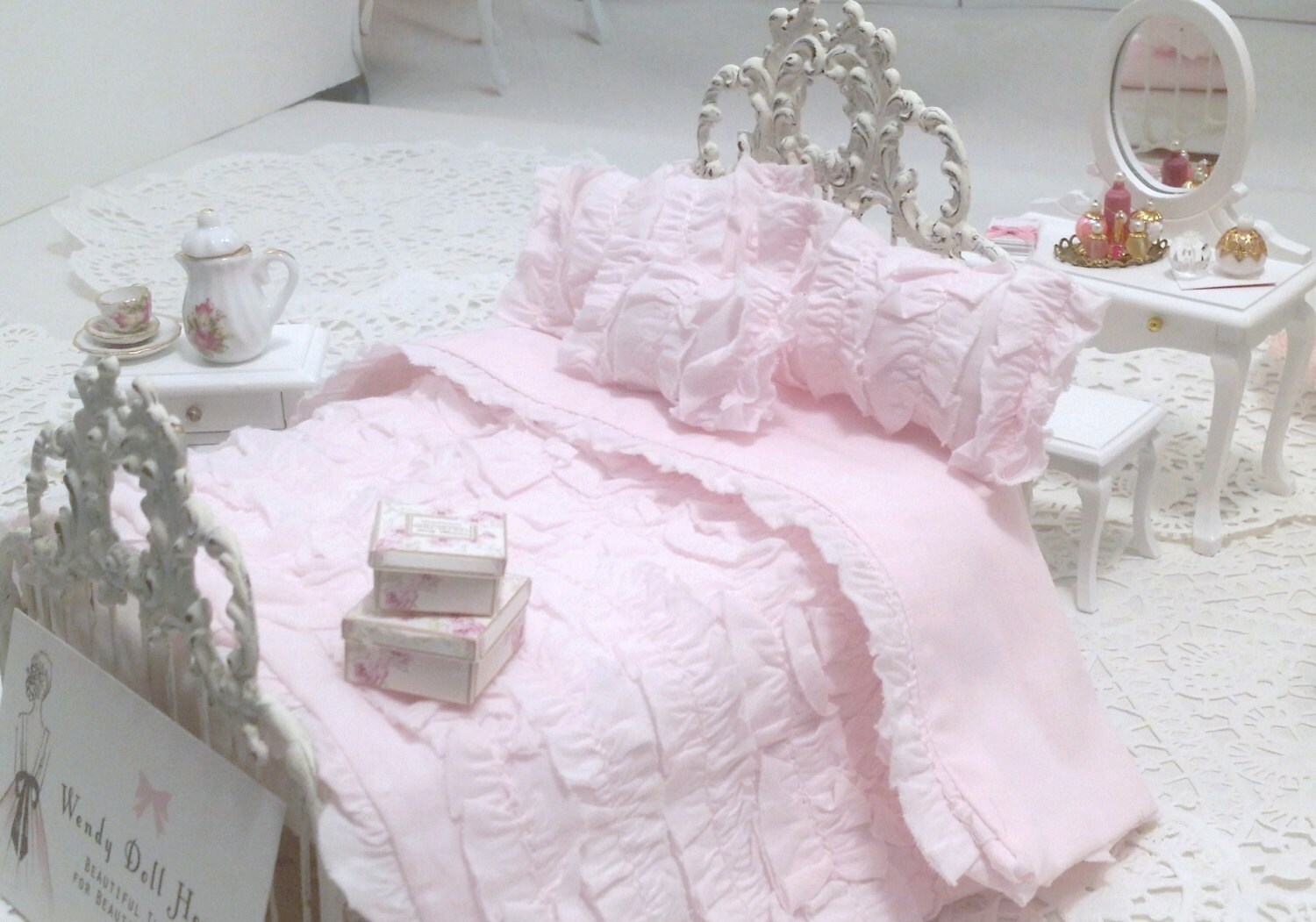 pink cotton ruffled shabby cottage chic 1 12 by wendydollhouse pink cotton ruffled shabby cottage chic 1 12 by wendydollhouse