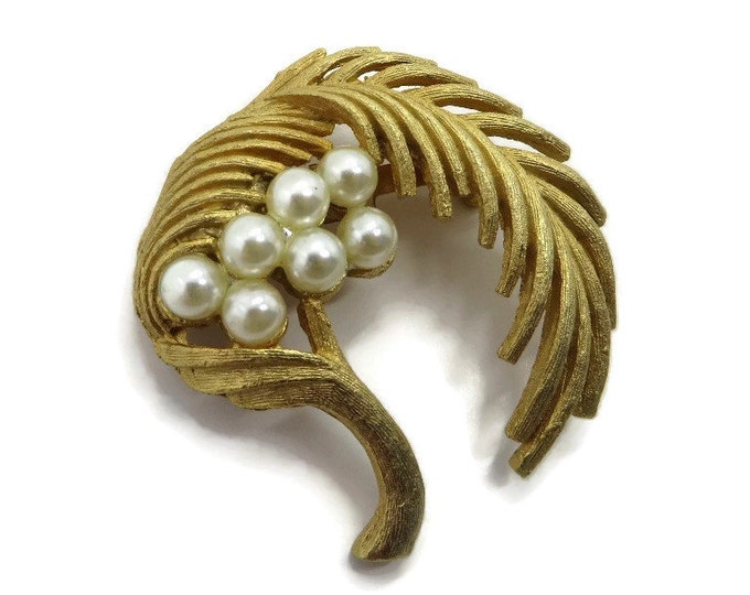 Roma Leaf Brooch, Vintage Faux Pearl Leaf Pin, Signed Roma Jewelry, Drooping Leaf Pin, Perfect Gift, Gift Box