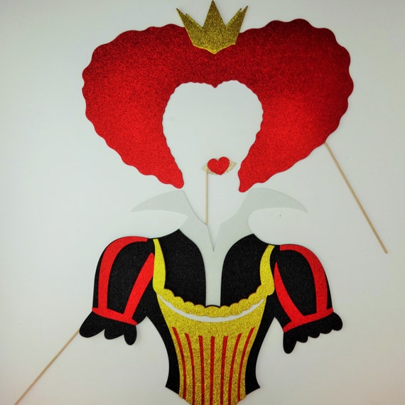 Items similar to Photo booth props Queen of Hearts Halloween on Etsy