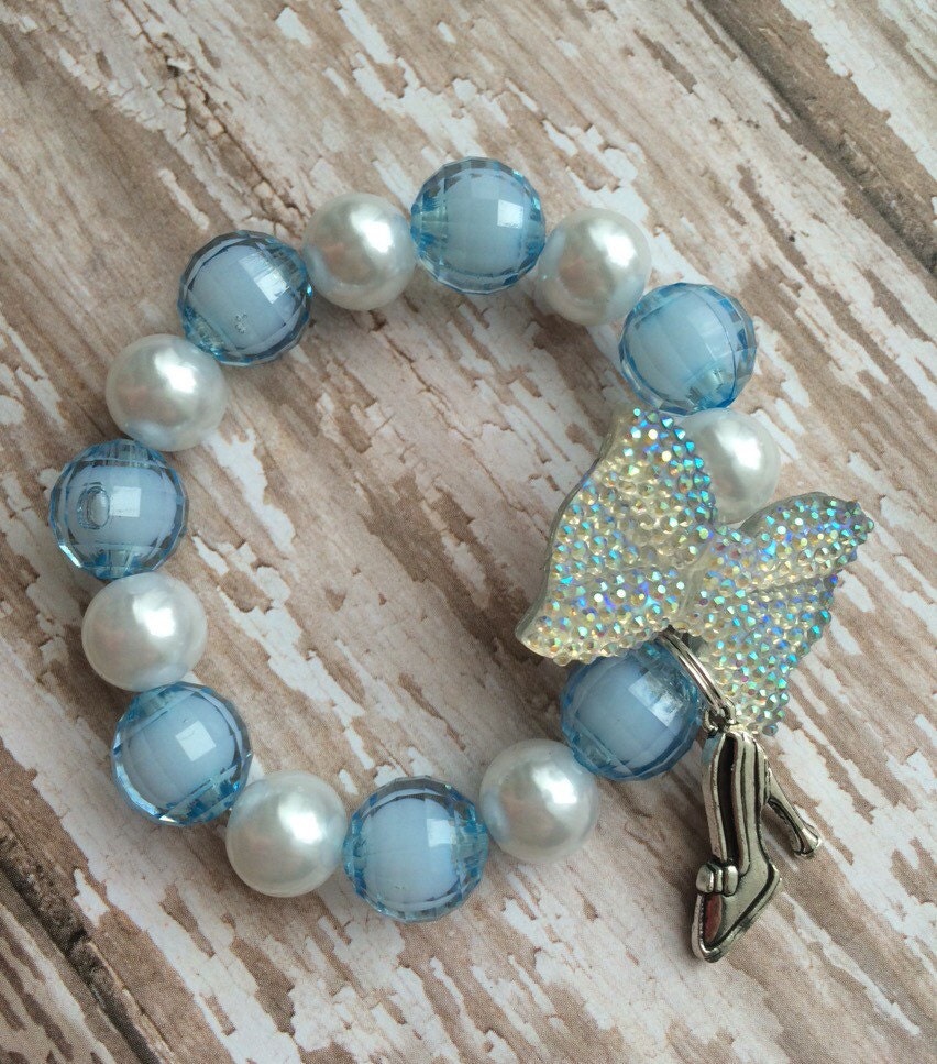 6 Cinderella party favor bracelets.. Cinderella by GirlzNGlitter
