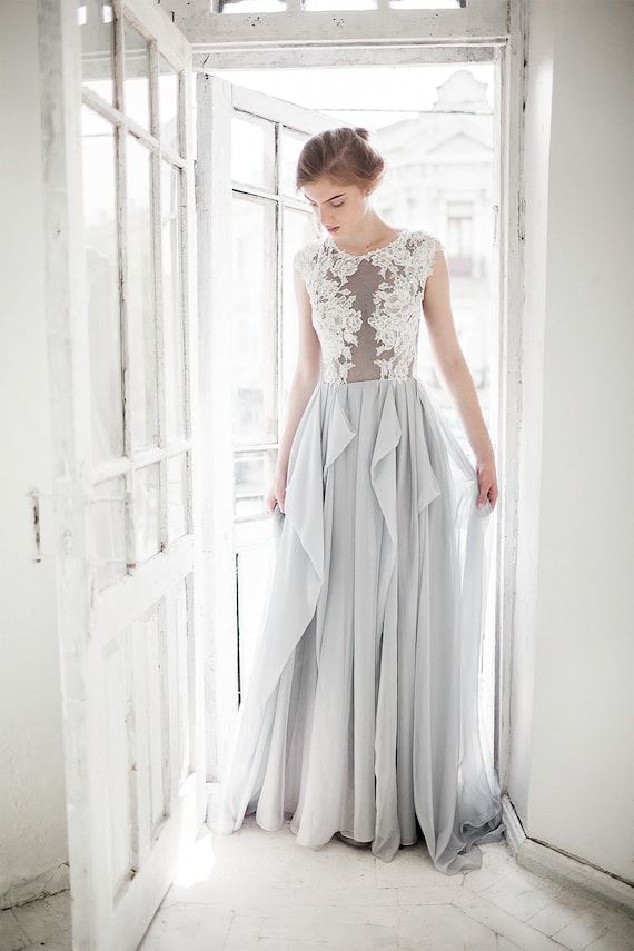 Grey wedding dress // Iris