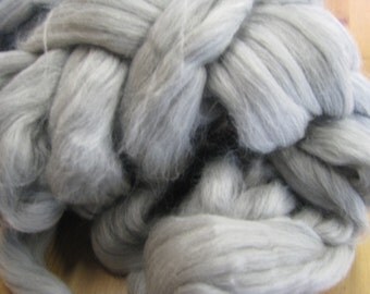 Merino Wool Tops / Roving Natural GREY