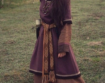 Early medieval woolen dress, tunic, viking costume, reenactment