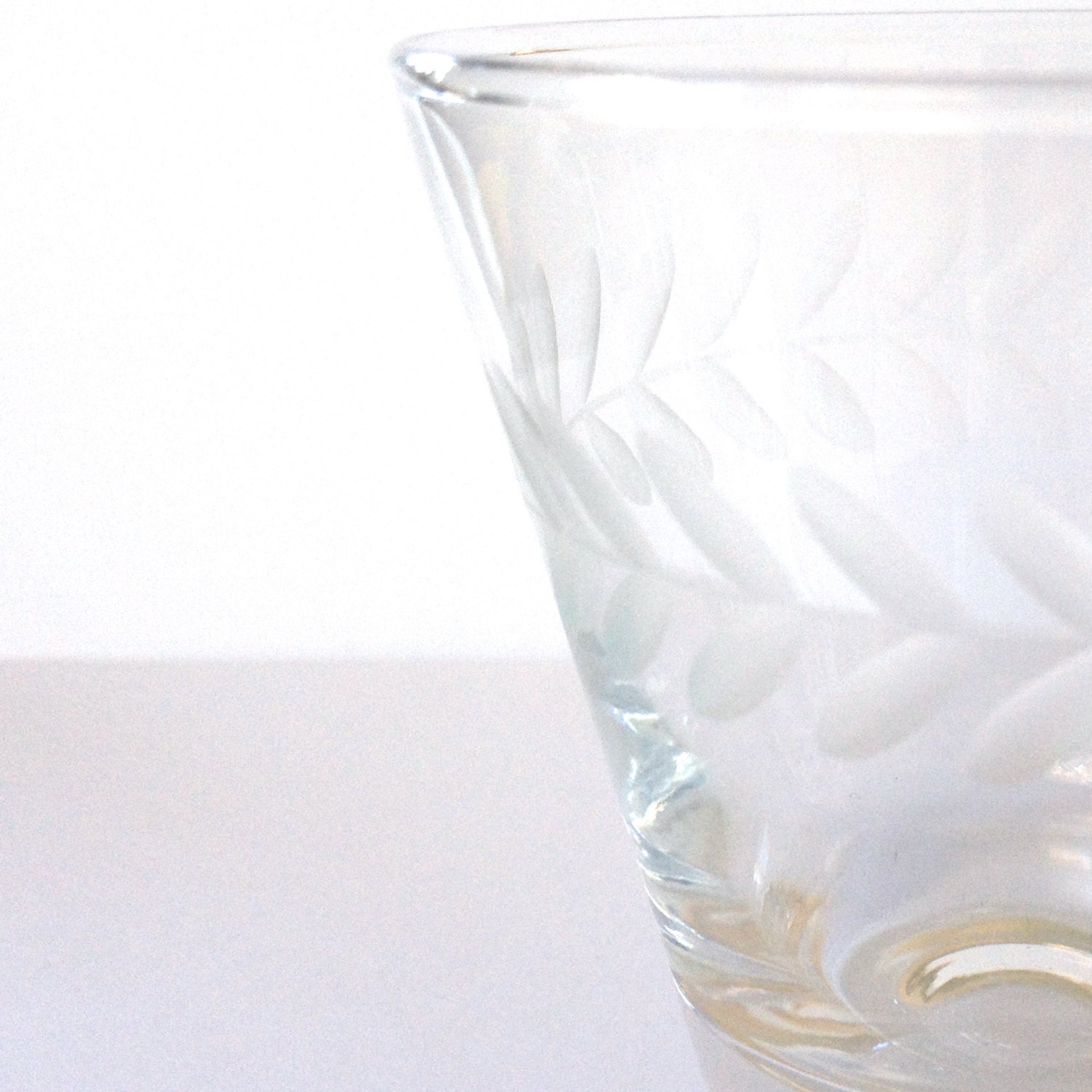vintage etched leaf garland shot glass vintage etched leaf garland shot glass