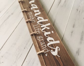 Grandkids Make Life Grand // Grandchildren // Photo Display // Family // Grandparents // Painted Wood Sign