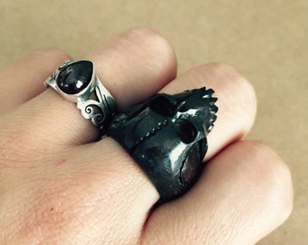 Size 9 Skull ring gothic bone ring statemen skull jewellery tribal unisex ring rustic authentic bali comfortable ring men's ring jewellery