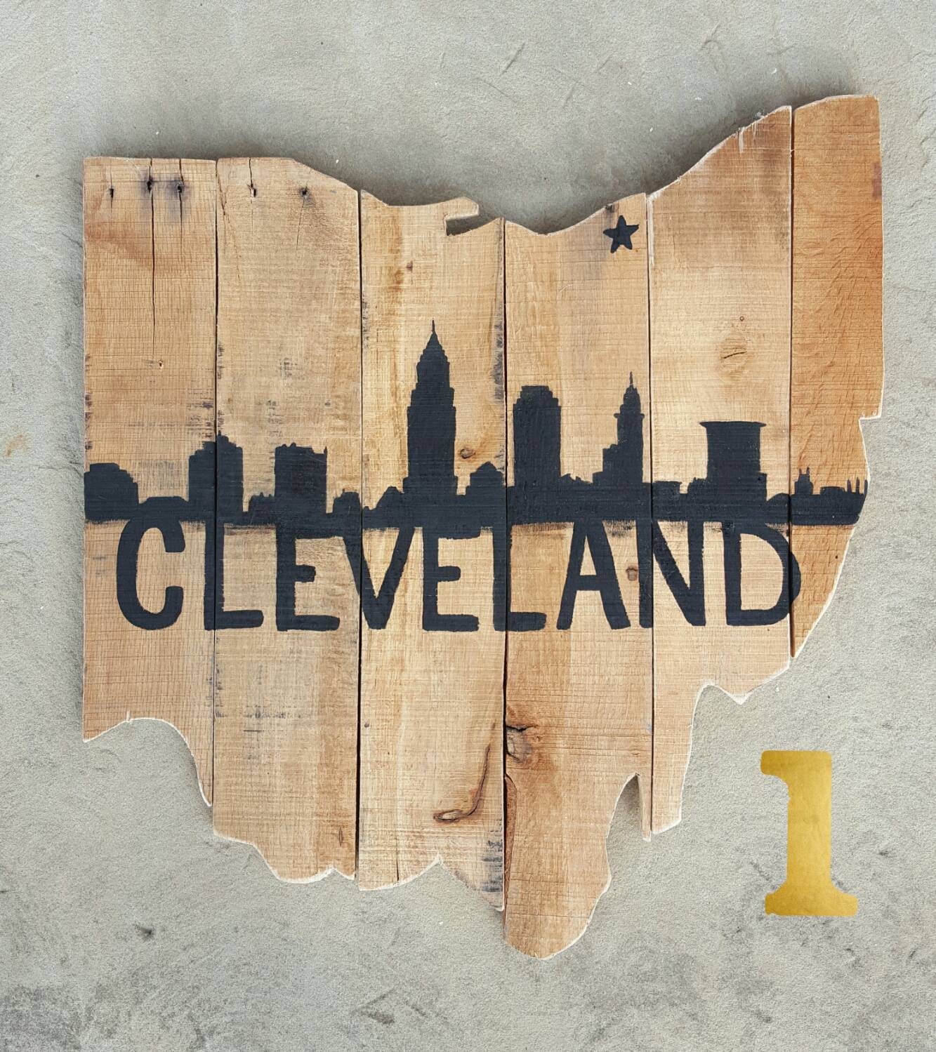 2ft Ohio Raw Wood Pallet Outline sign w/ Cleveland Skyline